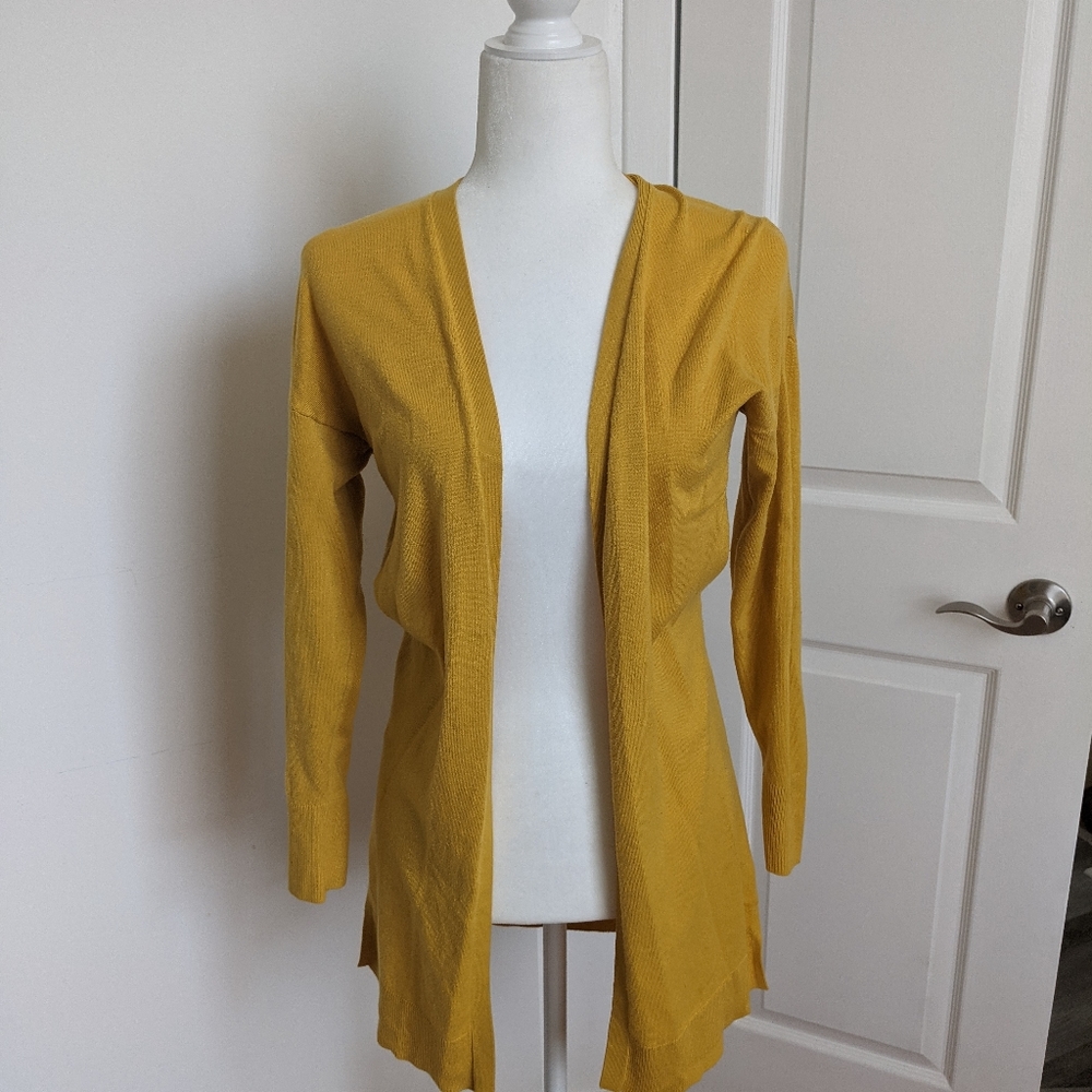 🌷 Mustard Yellow Cardigan